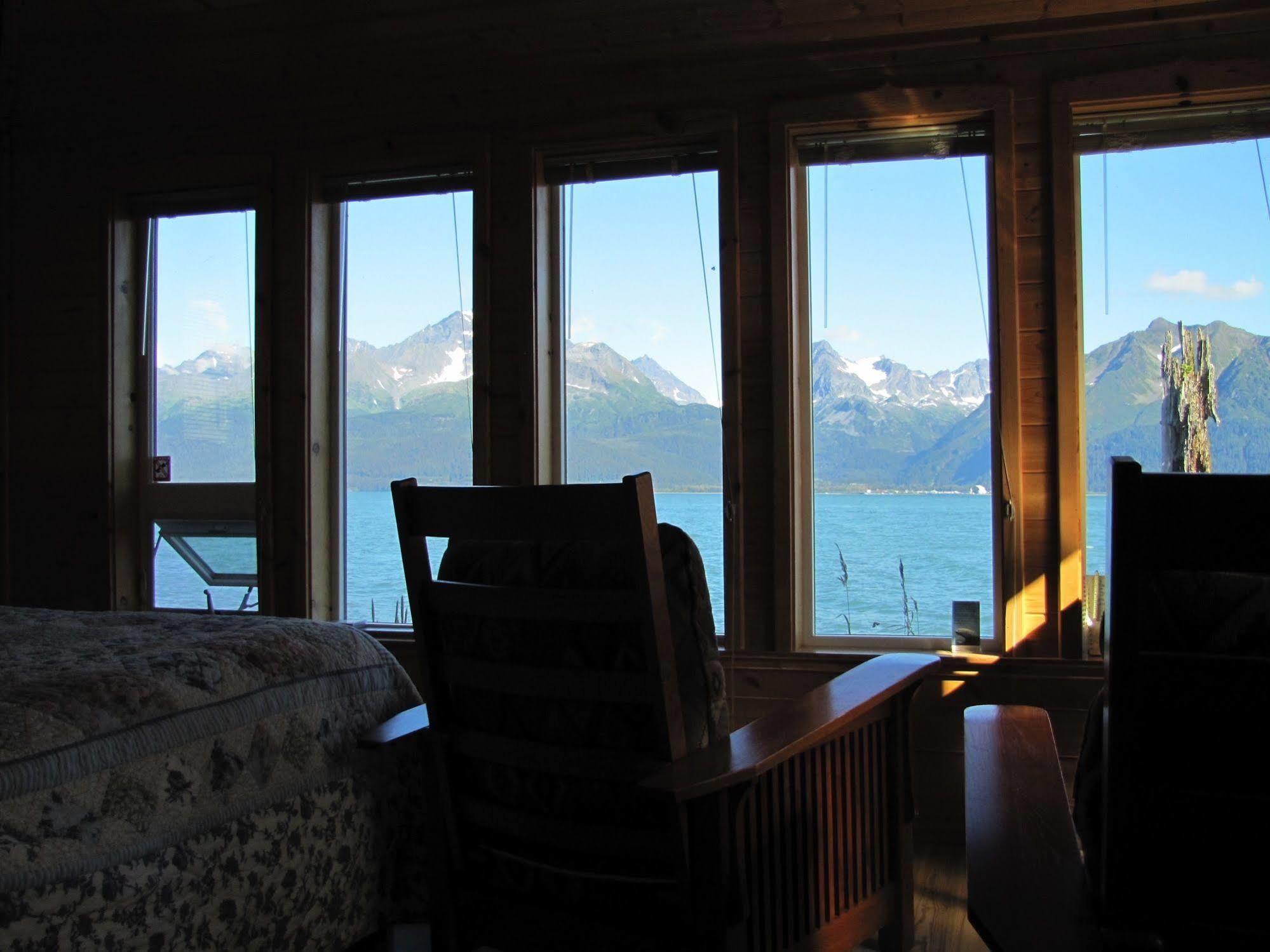 Resurrection Lodge On The Bay Seward Kültér fotó